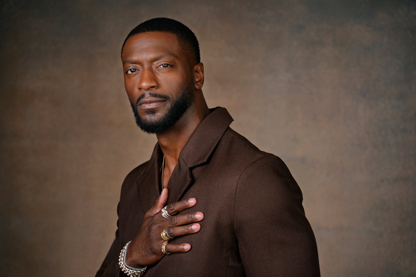 The new season of 'Cross' is about corrupt billionaires. Aldis Hodge sees some parallels | iNFOnews.ca