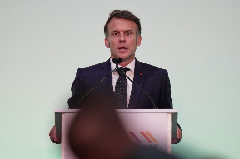 Macron faces backlash after interrupting Africa summit panel in Kenya | iNFOnews.ca