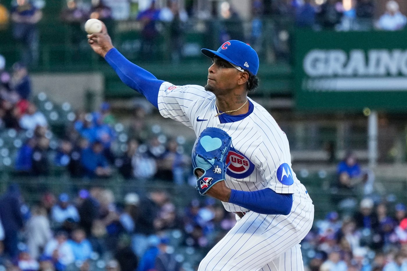 Cubs RHP Cabrera optimistic after leaving game vs. Brewers with blister on middle finger | iNFOnews.ca Cubs RHP Cabrera optimistic after leaving game vs. Brewers with blister on middle finger | iNFOnews.ca