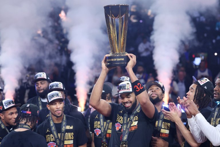 Knicks celebrate their NBA Cup title, even though they aren't commemorating it with a banner | iNFOnews.ca