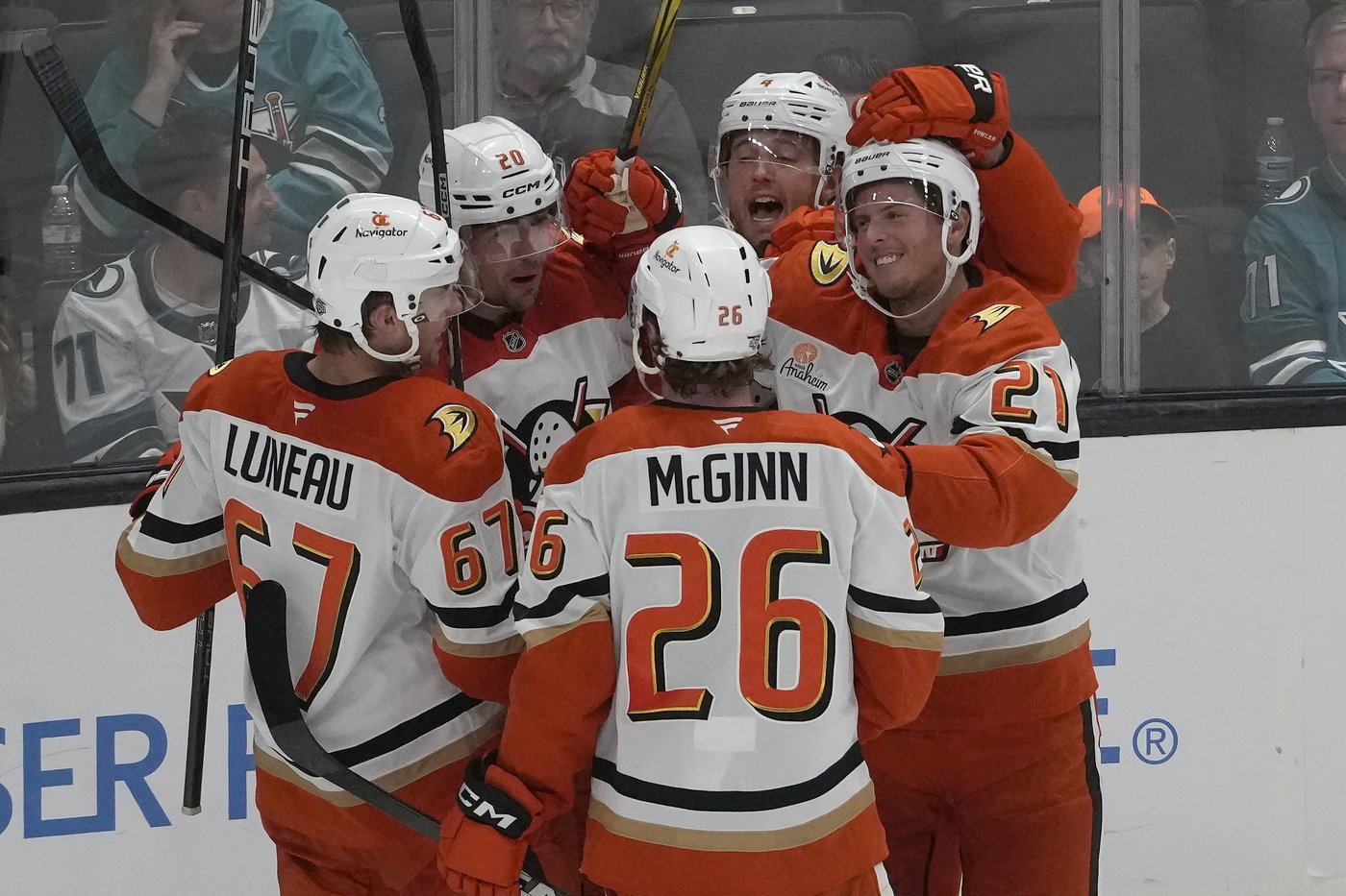 Lundestrom snaps scoreless tie in 3rd and Dostal gets shutout as Ducks blank Sharks 2-0 | iNFOnews.ca