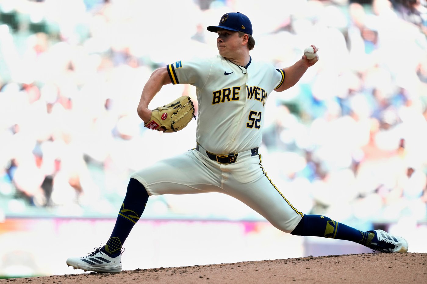 Rengifo has three RBIs and Harrison pitches five shutout innings in Brewers' 7-1 win over Padres | iNFOnews.ca Rengifo has three RBIs and Harrison pitches five shutout innings in Brewers' 7-1 win over Padres | iNFOnews.ca