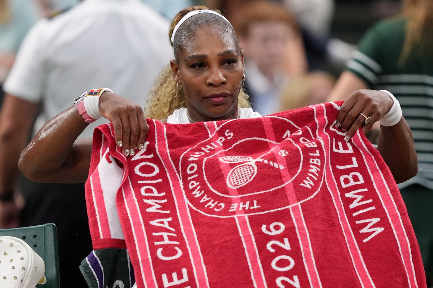 Serena Williams withdraws from doubles match with sister Venus at Wimbledon due to injury | iNFOnews.ca