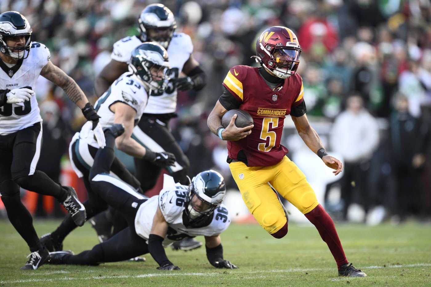 1,000-yard rushers are keeping pace with 1,000-yard receivers for a change in the NFL | iNFOnews.ca