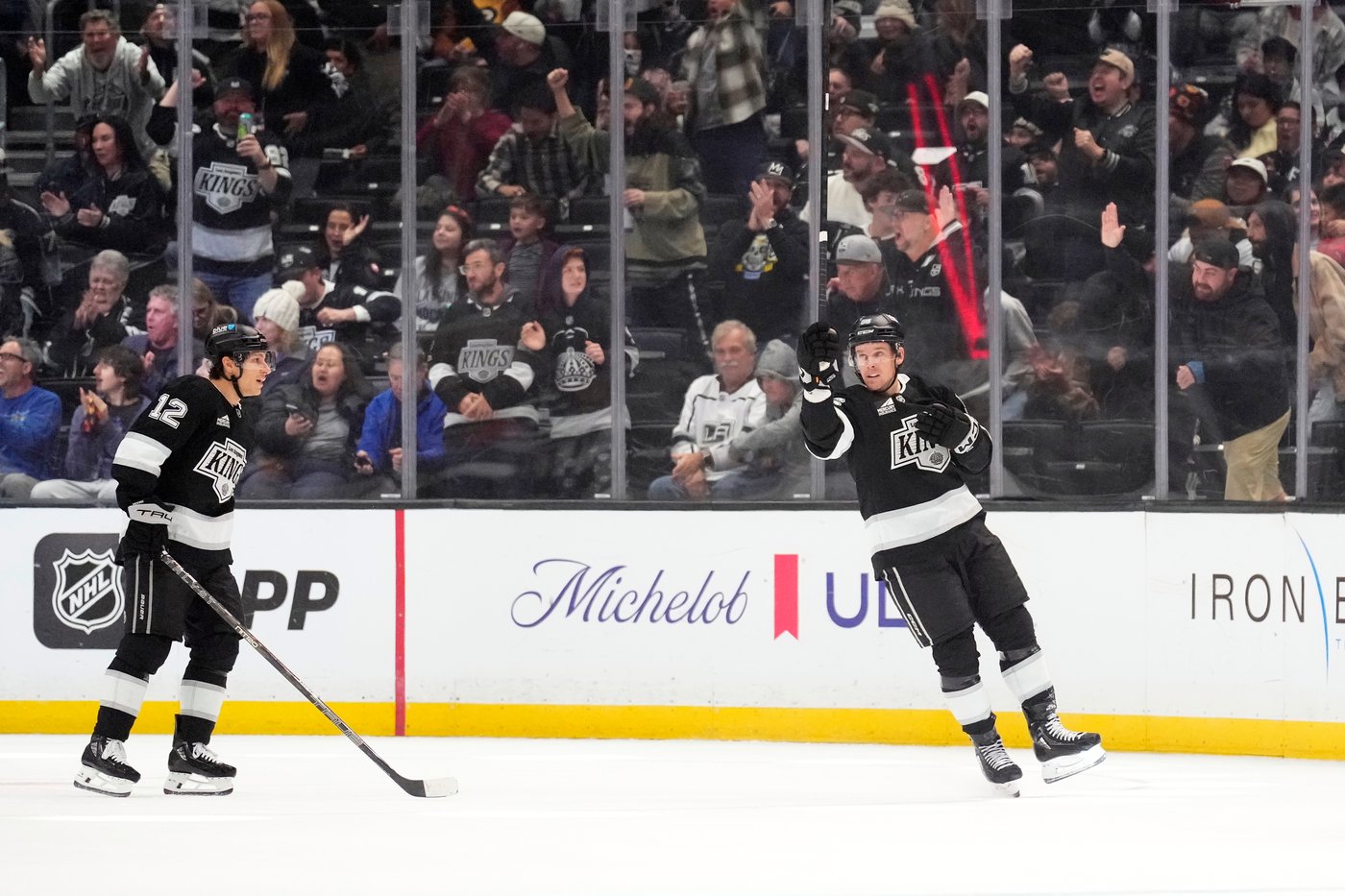 Kings beat Senators 6-5 in OT after blowing a 4-goal lead in the 3rd period | iNFOnews.ca
