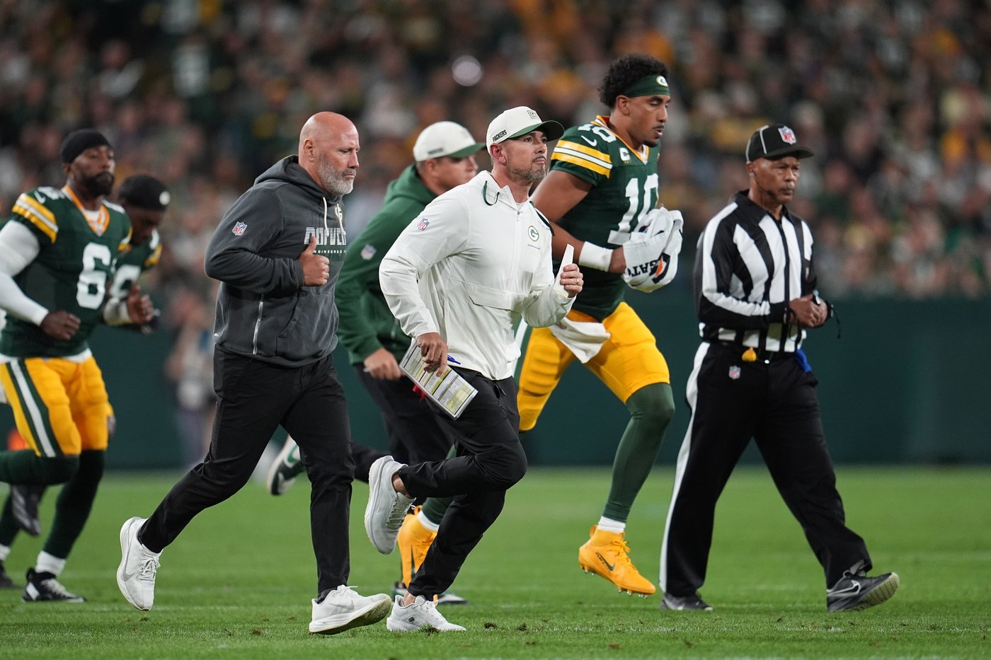 Packers add veterans Laken Tomlinson and Mekhi Becton to help out their struggling offensive line | iNFOnews.ca Packers add veterans Laken Tomlinson and Mekhi Becton to help out their struggling offensive line | iNFOnews.ca
