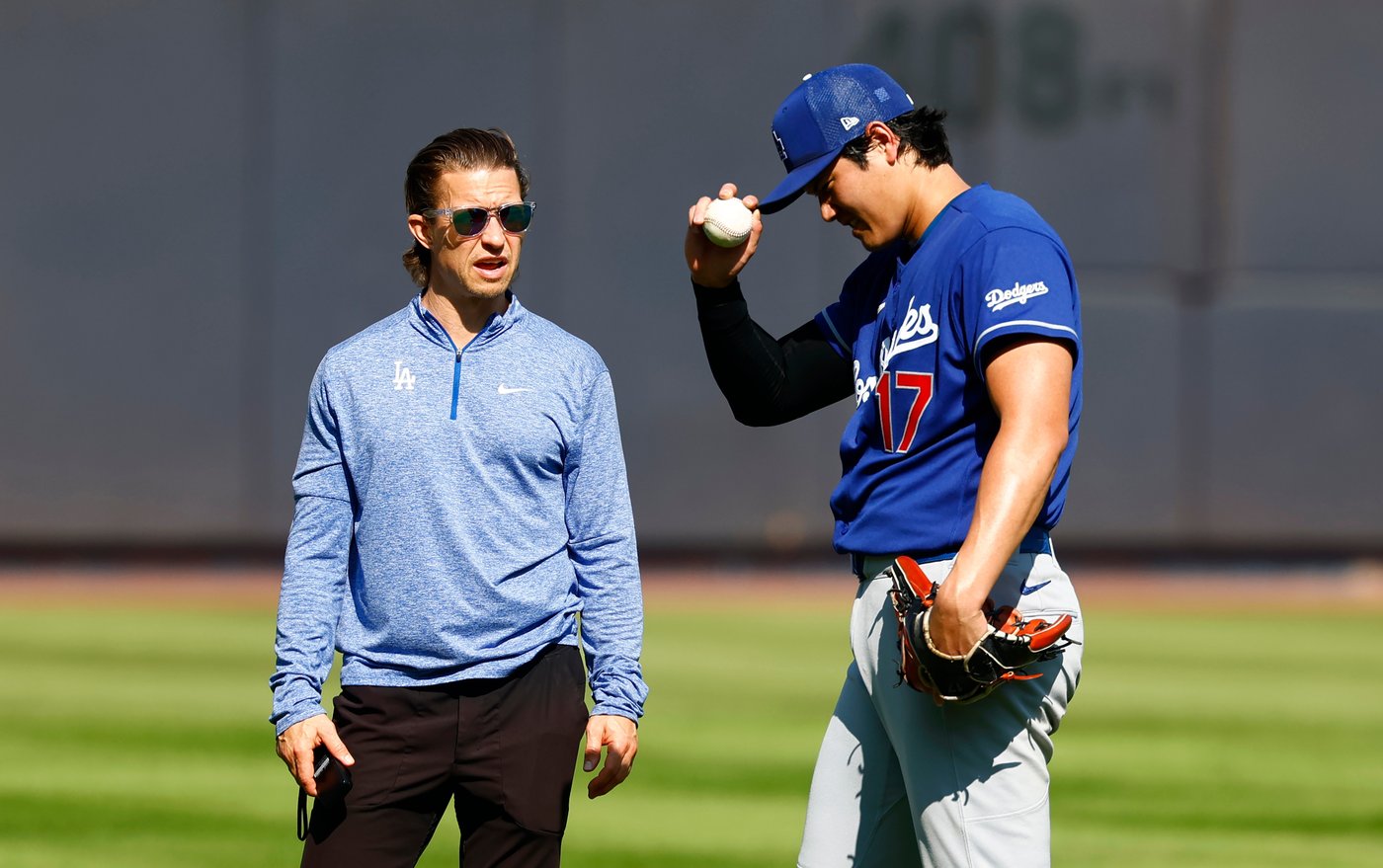 Ohtani could throw another bullpen Saturday, but Roberts says Dodgers won't rush return to rotation | iNFOnews.ca