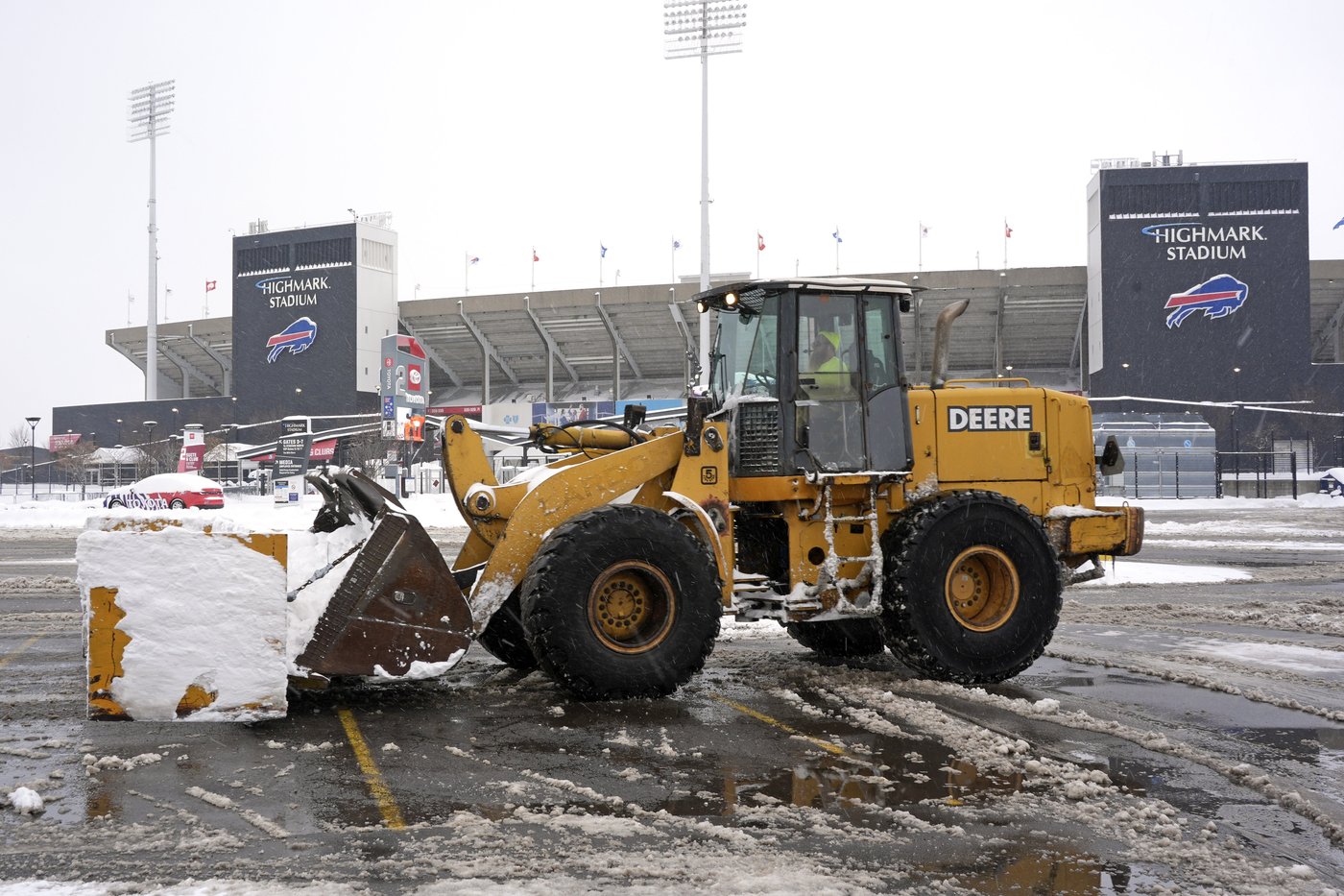 Great Lakes region faces more snow after weekend of harsh holiday weather | iNFOnews.ca