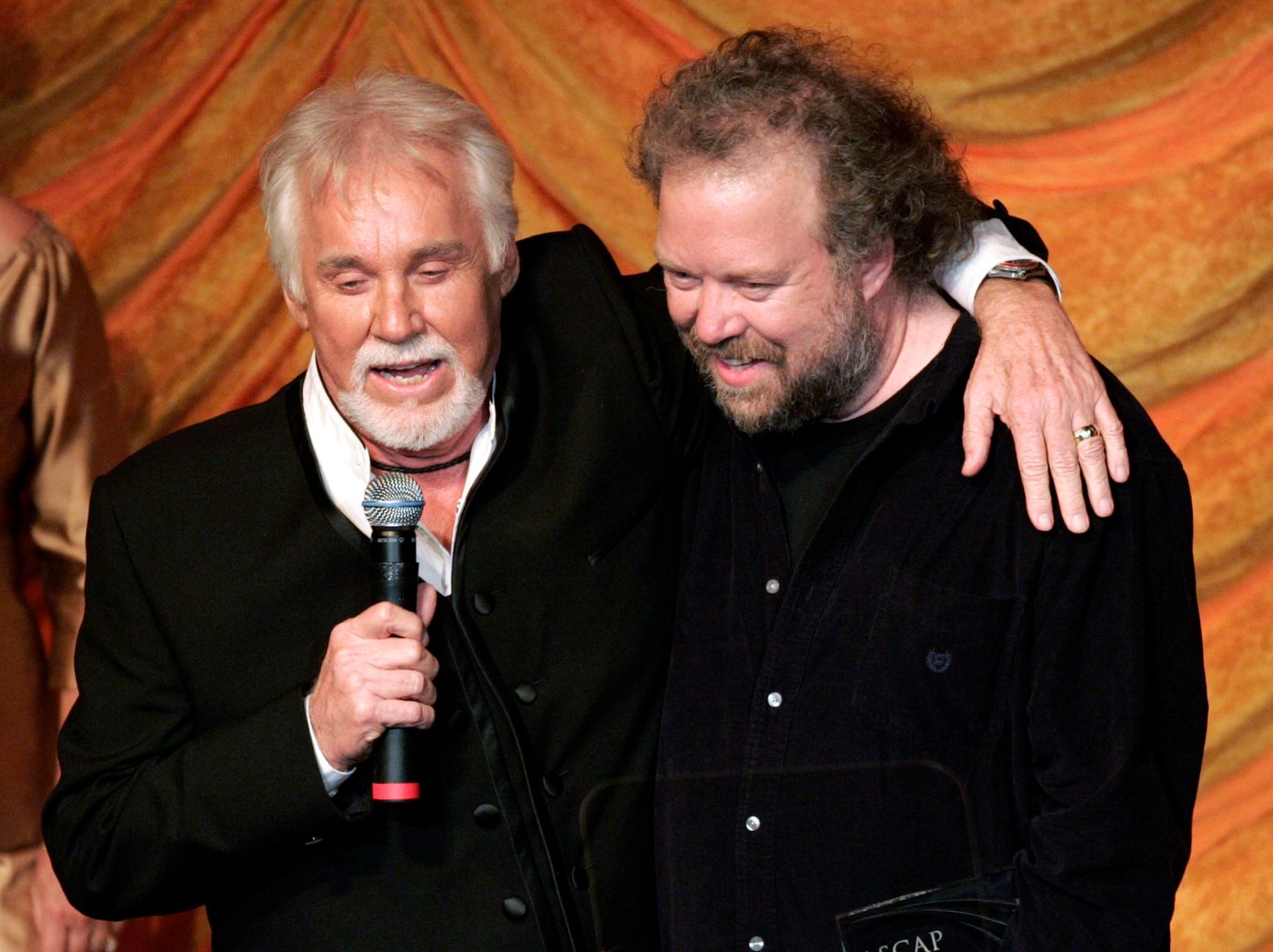 Don Schlitz, storied country songwriter behind such hits as 'The Gambler,' dies at 73 | iNFOnews.ca Don Schlitz, storied country songwriter behind such hits as 'The Gambler,' dies at 73 | iNFOnews.ca