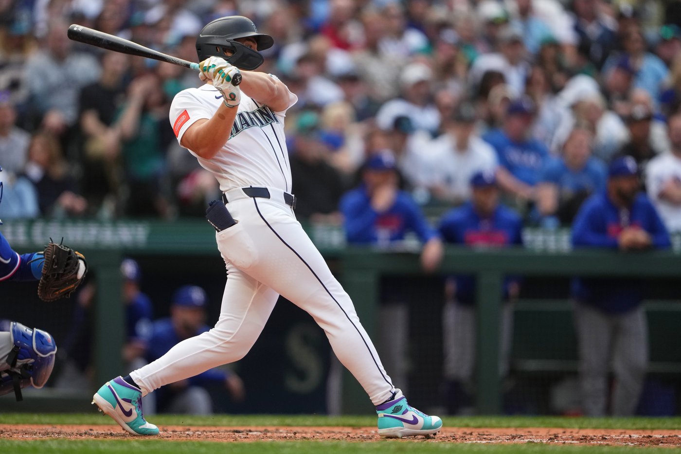 Kirby deals 5 2/3 innings of 1-run ball, Raley homers as Mariners beat Rangers 7-3 | iNFOnews.ca