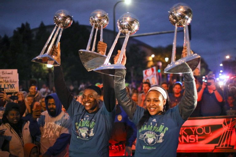 Lynx quartet: Moore and Fowles joining former Lynx teammates Whalen, Augustus in the Hall of Fame | iNFOnews.ca