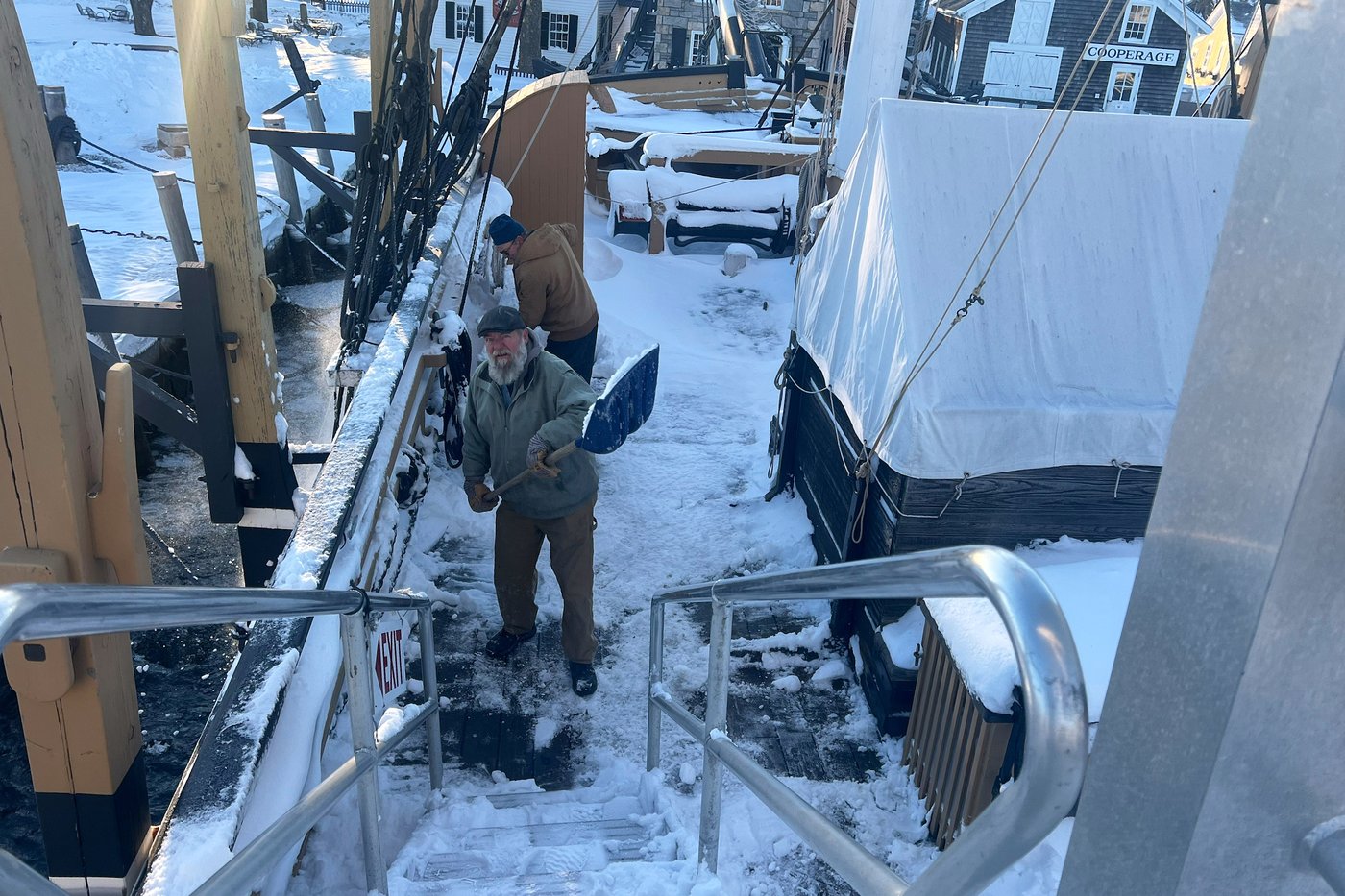 With rubber shovels and grit, Mystic Seaport workers dig out historic whaling ship after snowstorm | iNFOnews.ca
