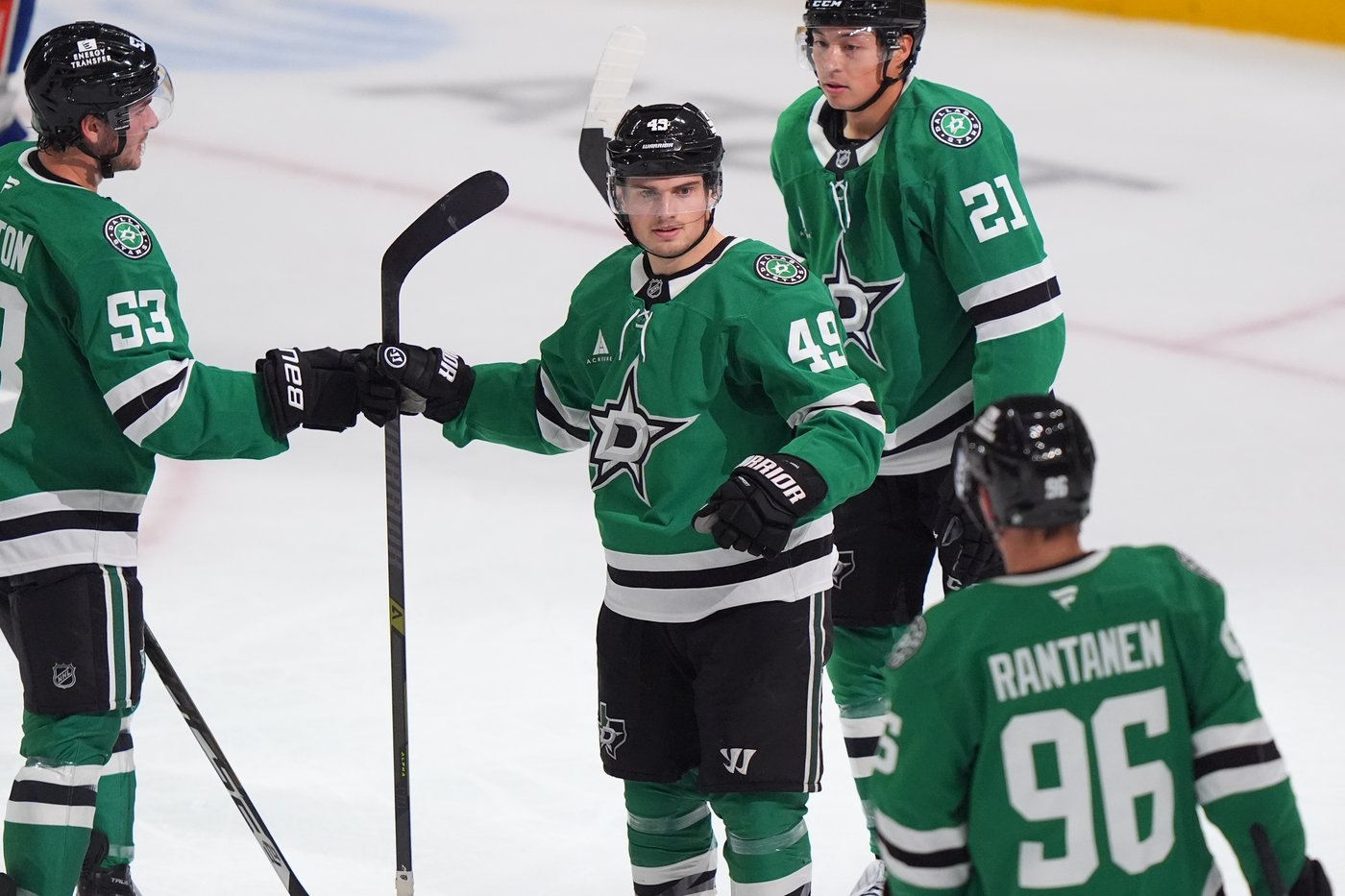 Jason Robertson scores twice to help the Stars beat the Islanders 6-3 | iNFOnews.ca