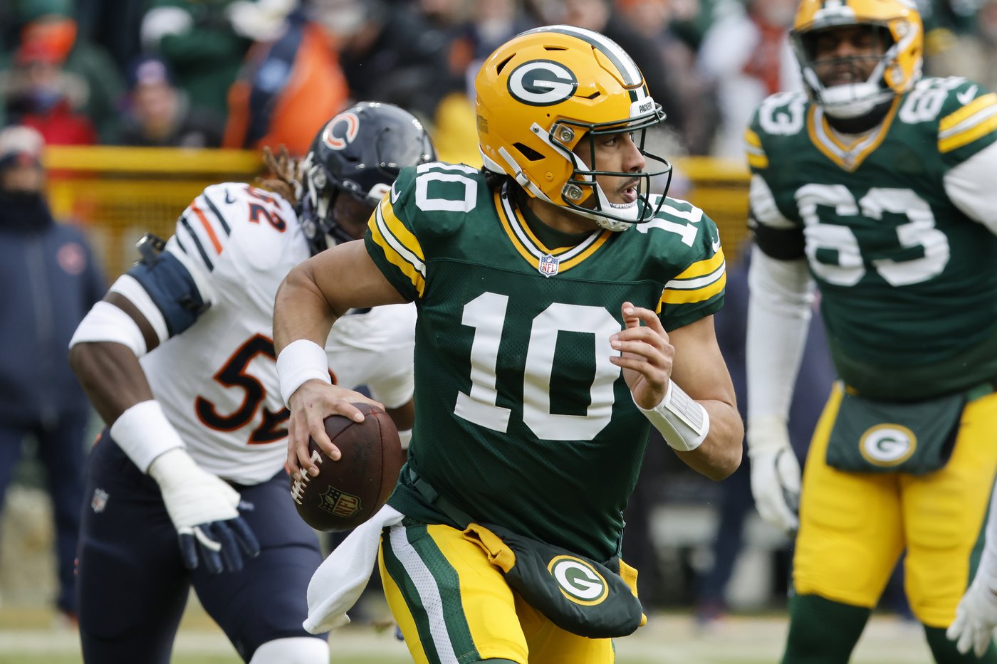 Packers head to Eagles for playoff matchup with both starting QBs on the mend | iNFOnews.ca