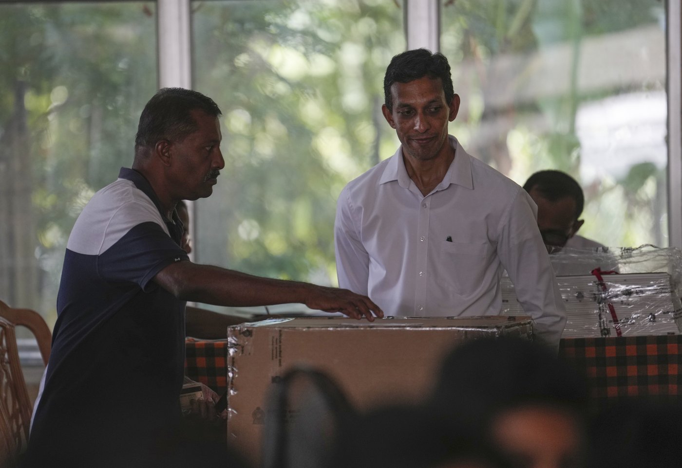 Marxist-leaning Dissanayake leads early official vote count in Sri Lanka's presidential election | iNFOnews.ca