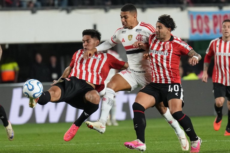 Flamengo grinds out a 0-0 draw at Estudiantes in the Copa Libertadores semifinal | iNFOnews.ca