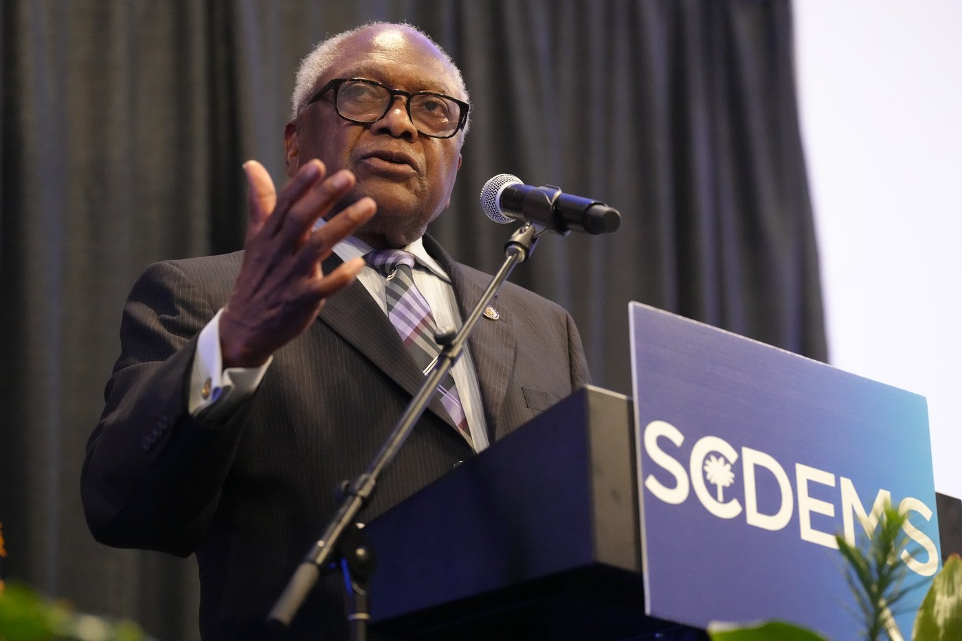 South Carolina Democrats celebrate after failure of Trump-backed redistricting push | iNFOnews.ca South Carolina Democrats celebrate after failure of Trump-backed redistricting push | iNFOnews.ca