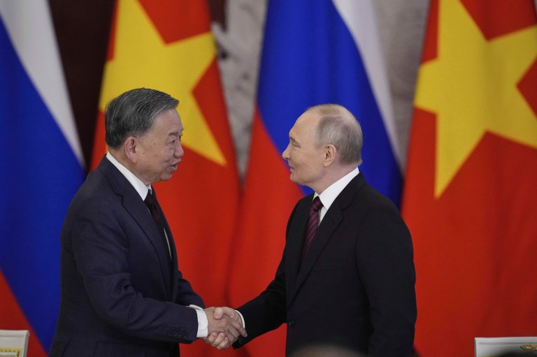 Avoiding sanctions: Takeaways from AP's report on a secret deal between Russia and Vietnam | iNFOnews.ca