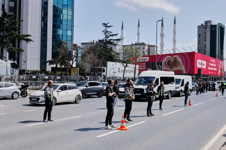Gunmen attack building housing Israeli Consulate in Istanbul | iNFOnews.ca