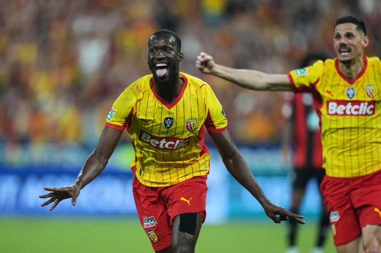 Lens lift the French Cup for the first time after beating Nice in the final | iNFOnews.ca