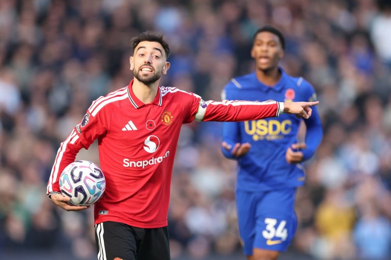 Bruno Fernandes returns to Man United team for loss at Chelsea a week after being dropped by Carrick | iNFOnews.ca