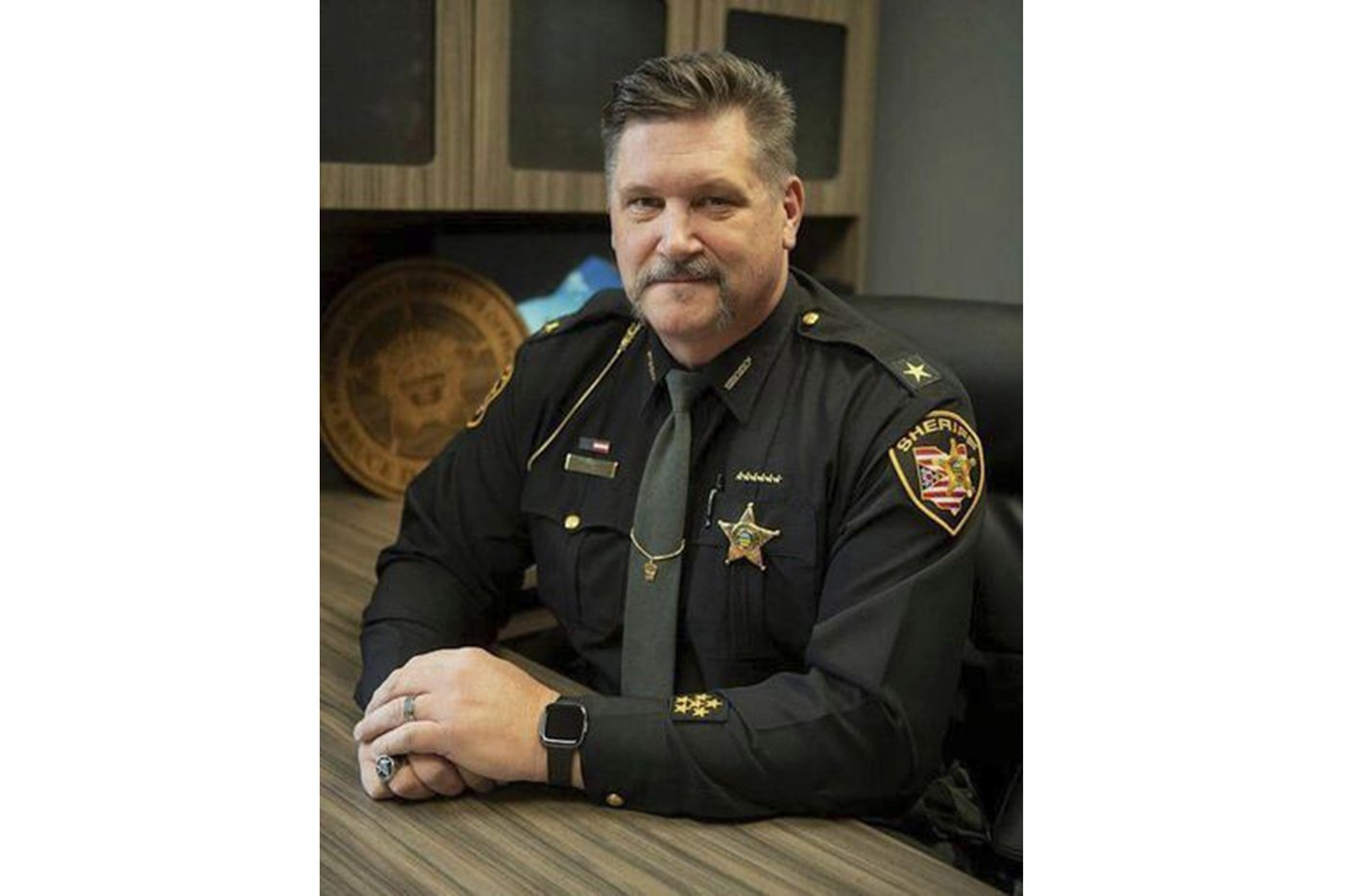 Ohio sheriff deletes online post about Harris supporters and their yard signs after upset | iNFOnews.ca