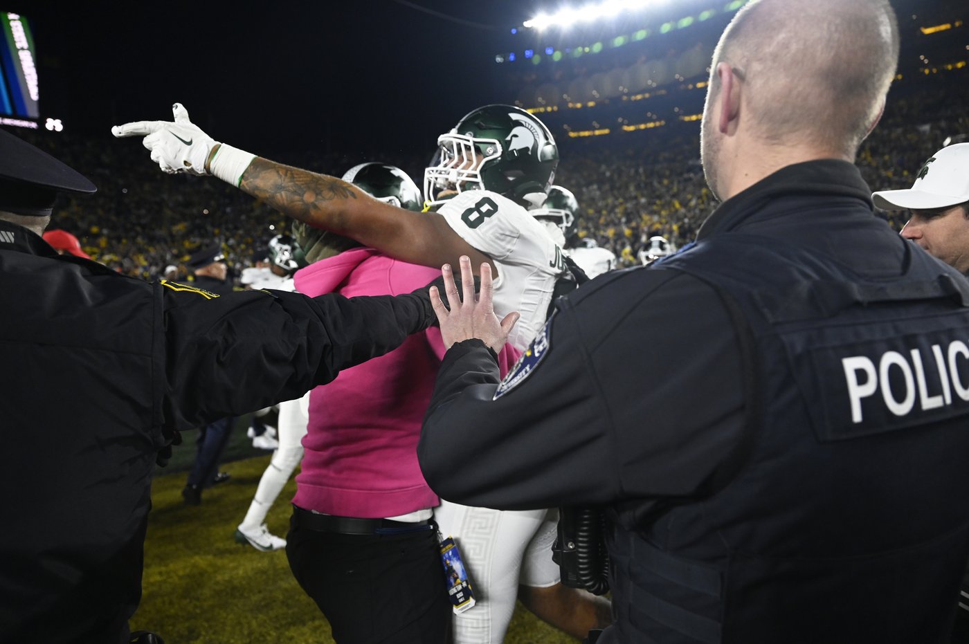 Michigan State AD asks Big Ten to investigate postgame scuffle with Michigan | iNFOnews.ca