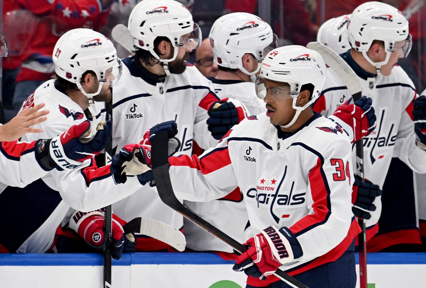 Lightning beat the Capitals 3-1 in home opener | iNFOnews.ca