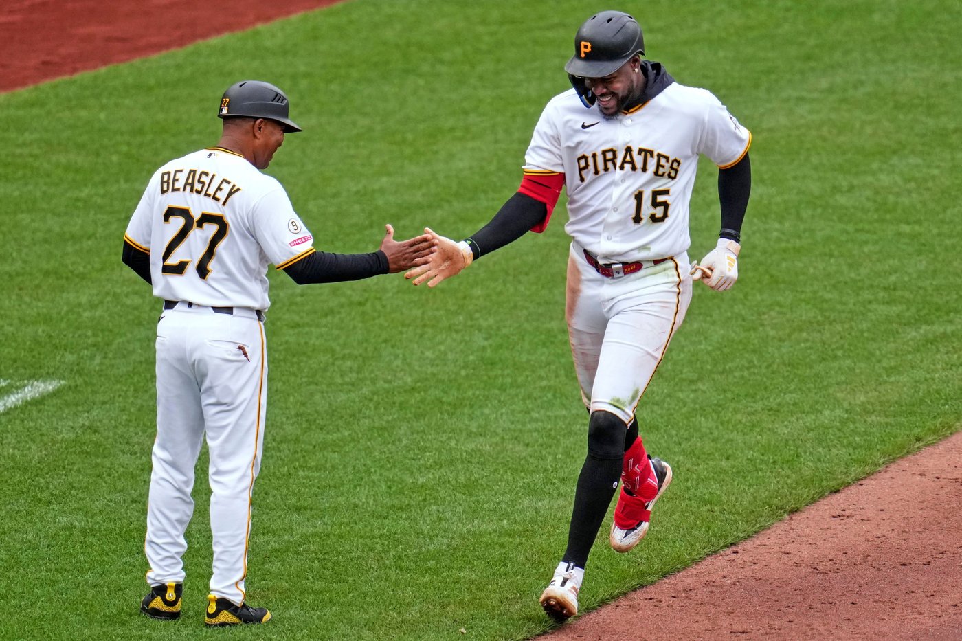 Ryan O'Hearn homers and drives in 4 to lift Pirates over Orioles 8-2 for 5th straight win | iNFOnews.ca