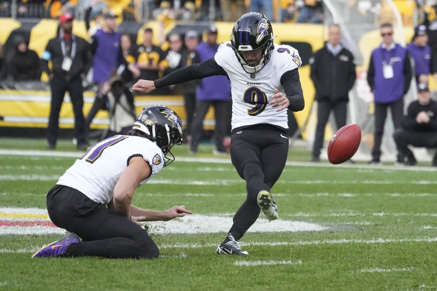 Ravens' Jackson and the NFL's top-ranked offense fail to stop AFC North rival Steelers -- again | iNFOnews.ca Ravens' Jackson and the NFL's top-ranked offense fail to stop AFC North rival Steelers -- again | iNFOnews.ca