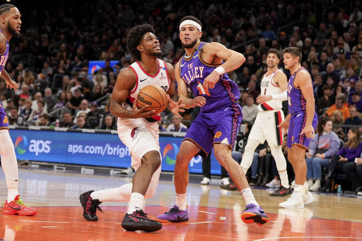 Suns send Trail Blazers to 6th straight loss with 116-109 victory | iNFOnews.ca