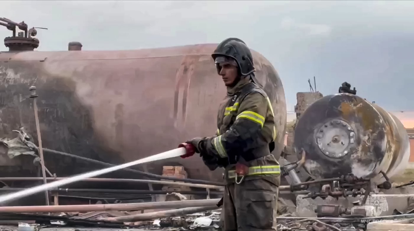 An explosion and fire at a service station in Russia's Chechnya kills 4 | iNFOnews.ca An explosion and fire at a service station in Russia's Chechnya kills 4 | iNFOnews.ca