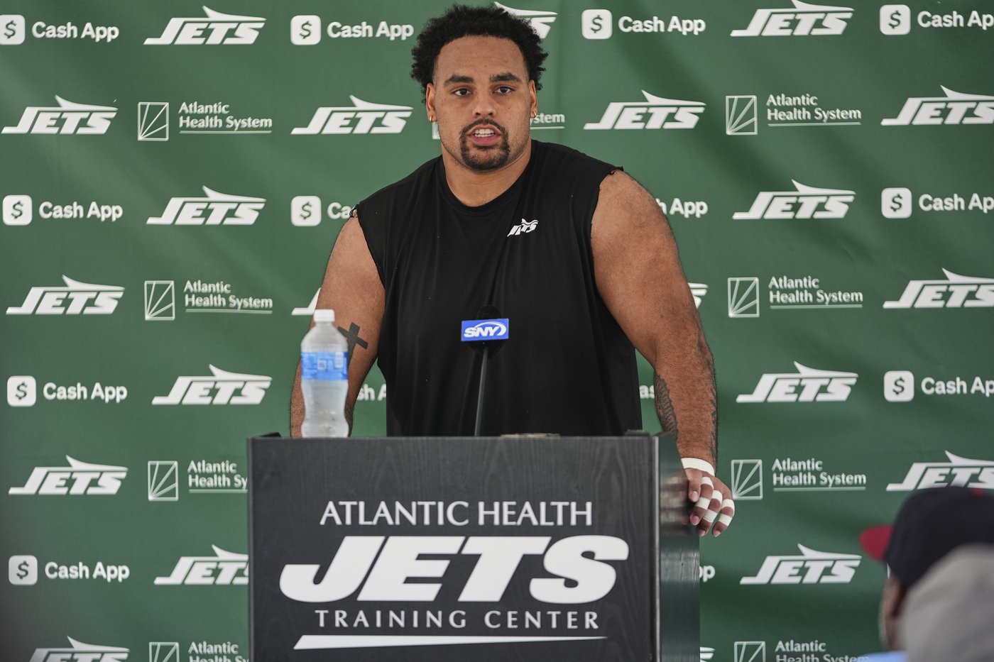 Jets' Alijah Vera-Tucker to miss season with torn triceps, coach Aaron Glenn confirms | iNFOnews.ca Jets' Alijah Vera-Tucker to miss season with torn triceps, coach Aaron Glenn confirms | iNFOnews.ca