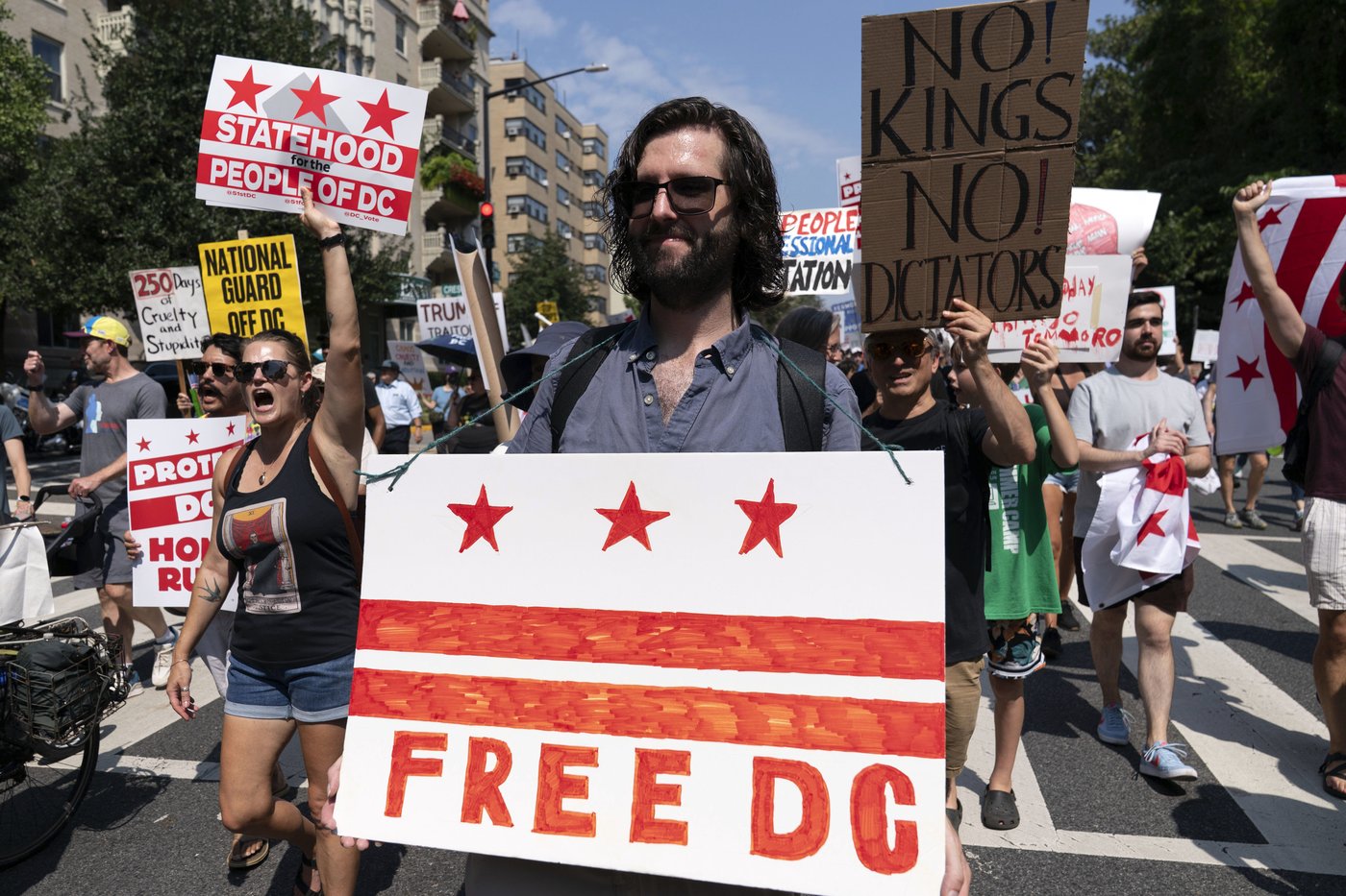 Takeaways from Trump's federal law enforcement surge in DC as his emergency order is set to expire | iNFOnews.ca