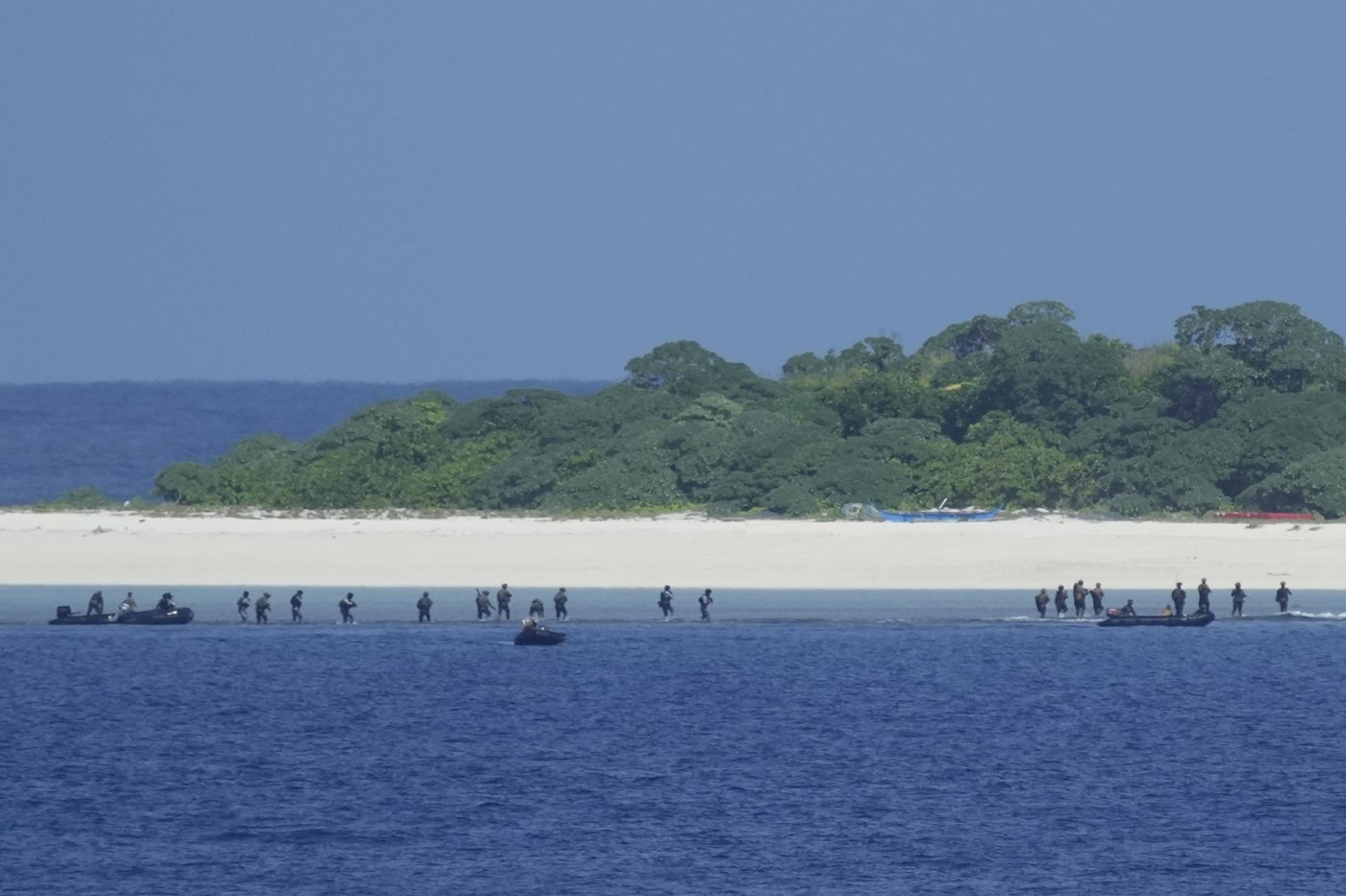 Philippine forces retake an island in mock combat as China's navy watches | iNFOnews.ca Philippine forces retake an island in mock combat as China's navy watches | iNFOnews.ca