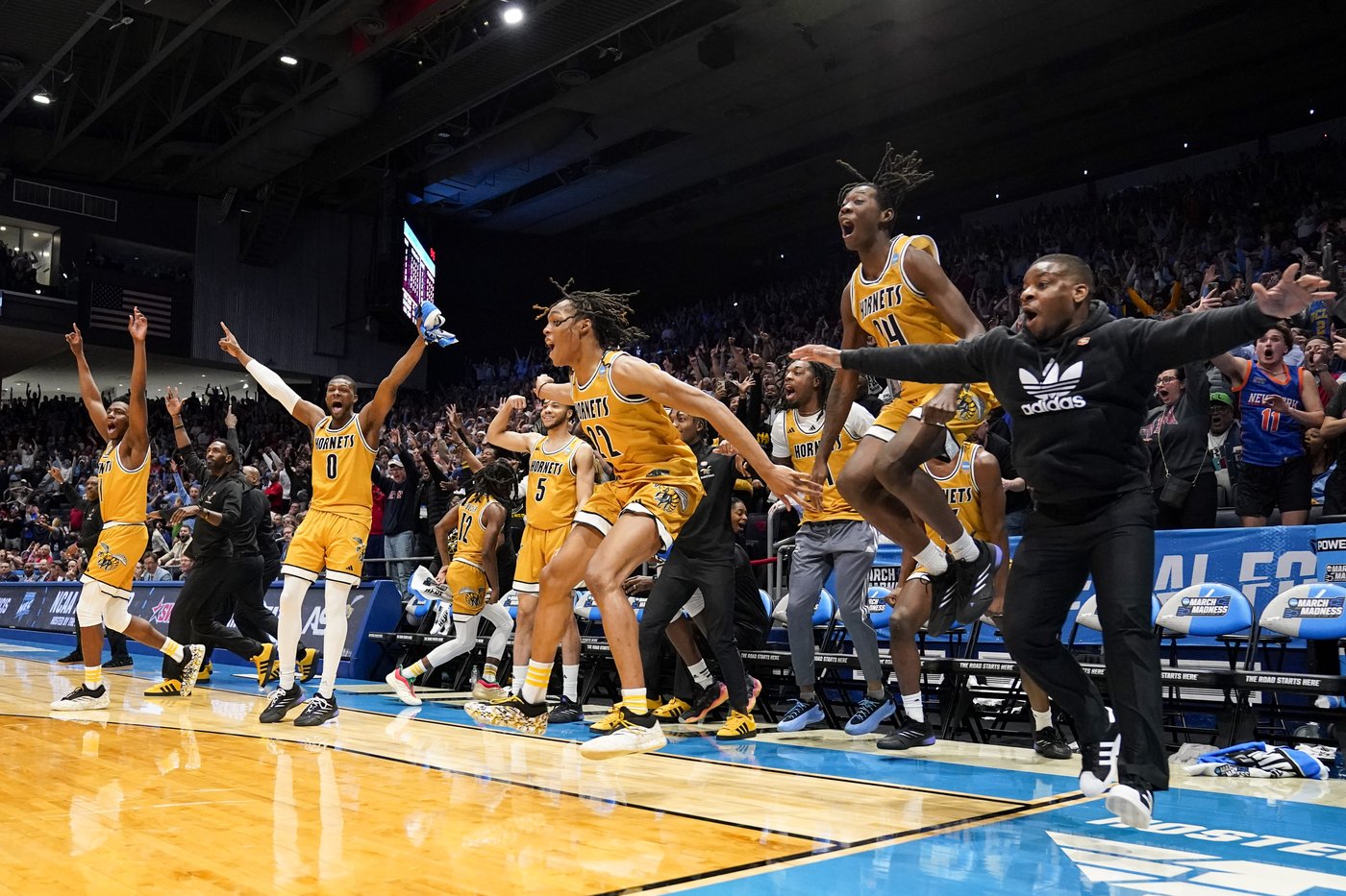 Knox's last-second layup lifts Alabama State over Saint Francis 70-68 in First Four | iNFOnews.ca Knox's last-second layup lifts Alabama State over Saint Francis 70-68 in First Four | iNFOnews.ca