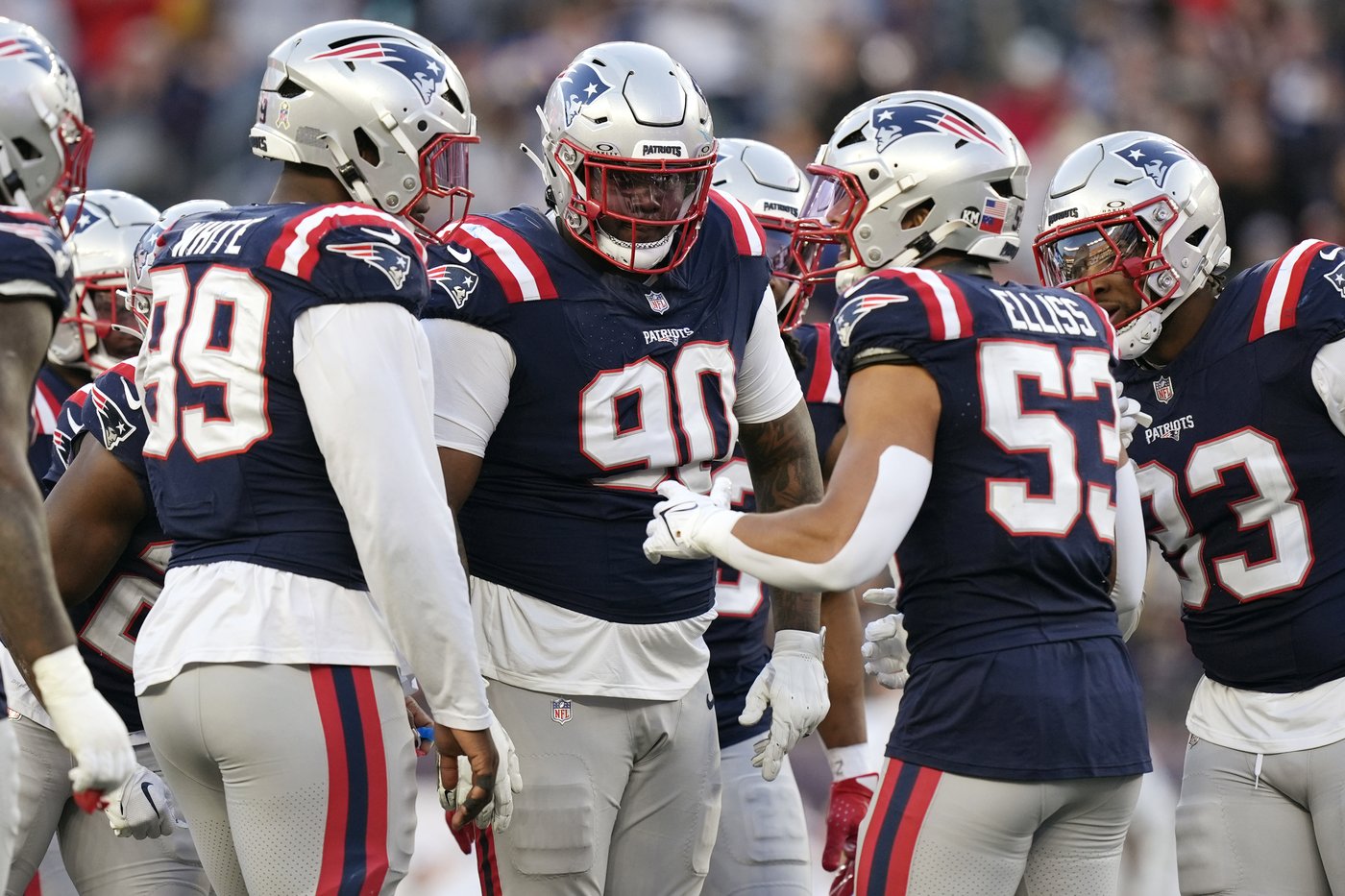 Patriots DT Christian Barmore makes season debut against LA Rams after recovering from blood clots | iNFOnews.ca