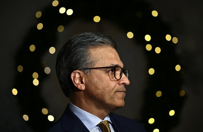 In the news today: Canada's investment crisis, Canadians witnessing systemic racism | iNFOnews.ca