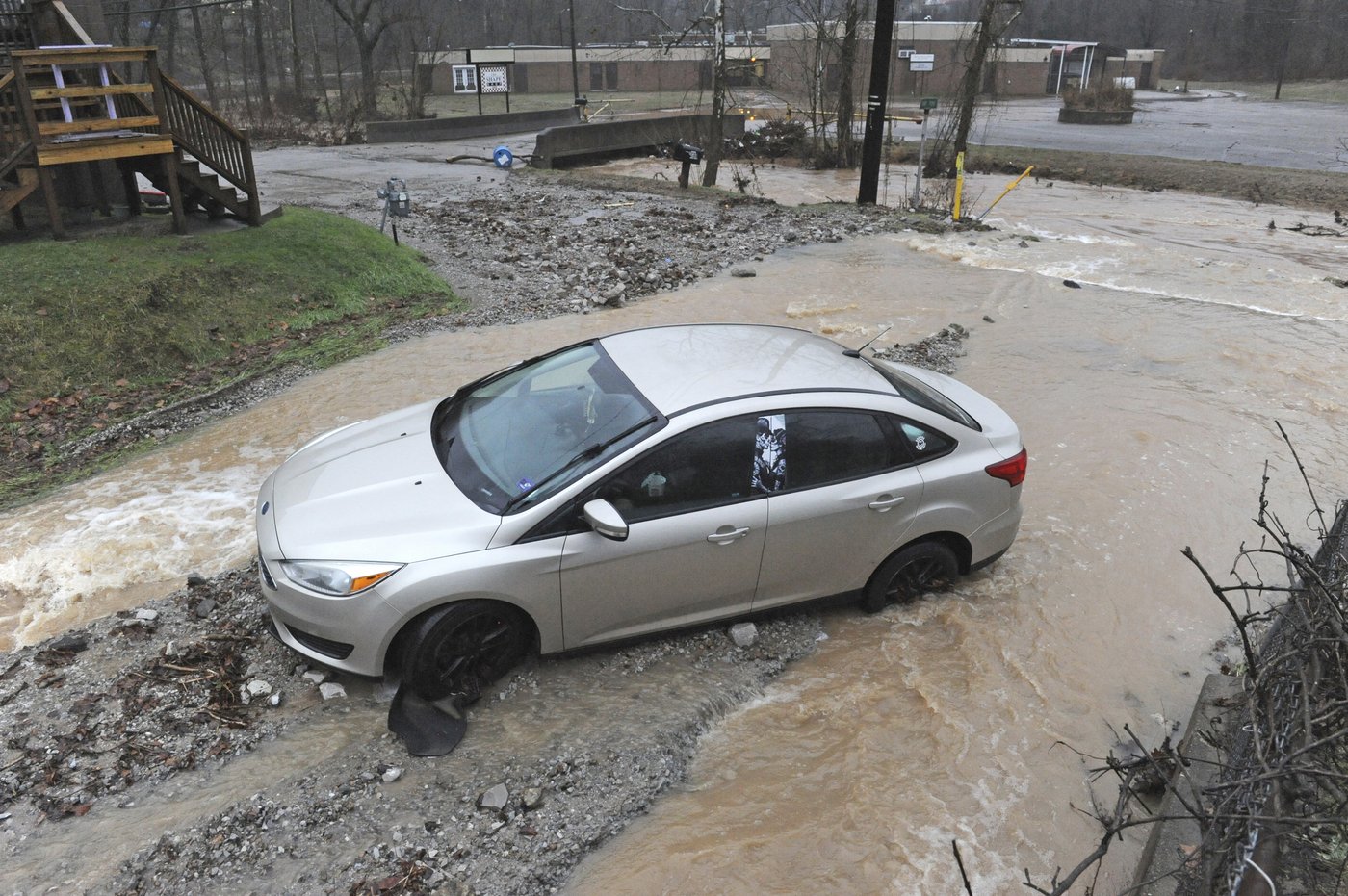 Winter storms bring flooding and 'thunder ice' in several US states | iNFOnews.ca