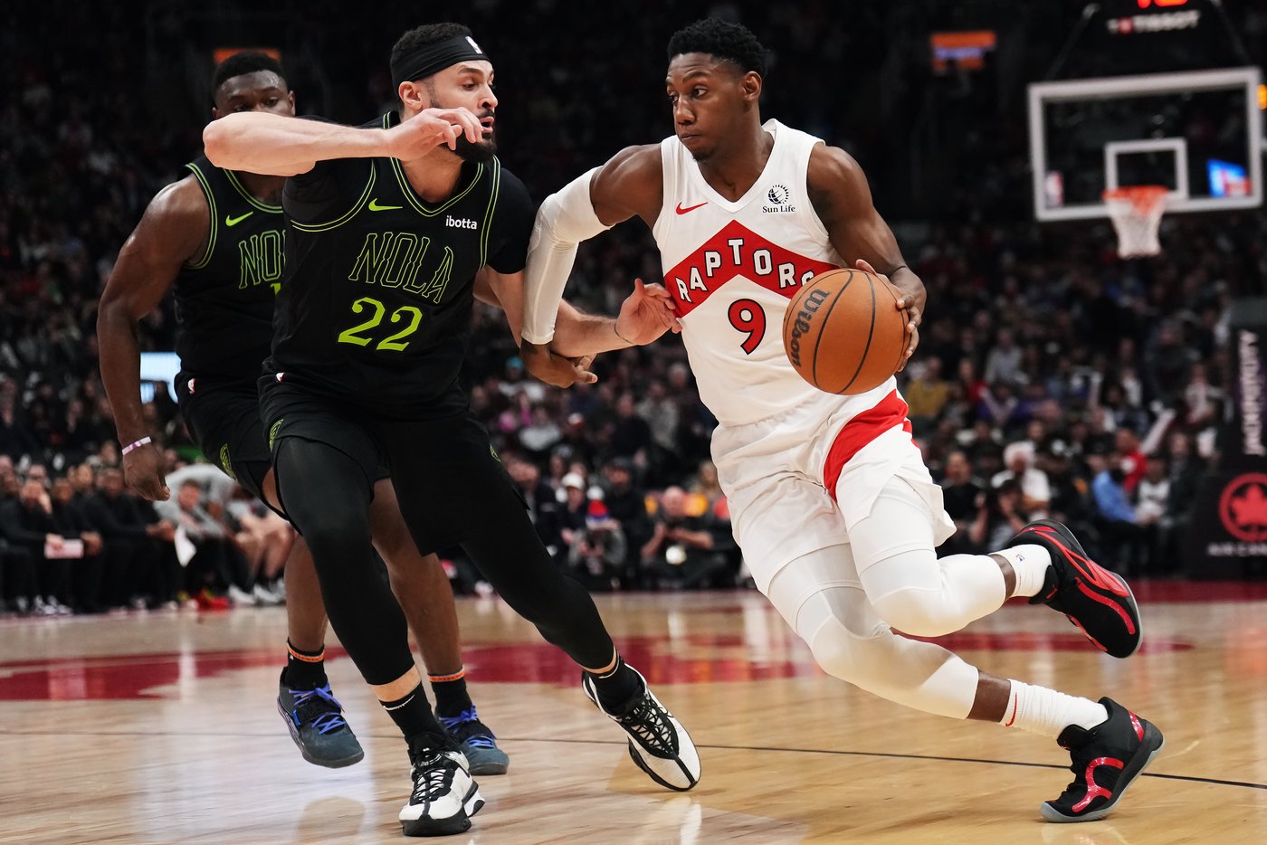 RJ Barrett embracing limelight, defence ahead of first full season with Raptors | iNFOnews.ca RJ Barrett embracing limelight, defence ahead of first full season with Raptors | iNFOnews.ca