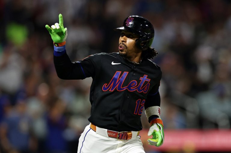 Francisco Lindor leads resurgent Mets to 3-2 victory over MLB-leading Brewers in 10 innings | iNFOnews.ca