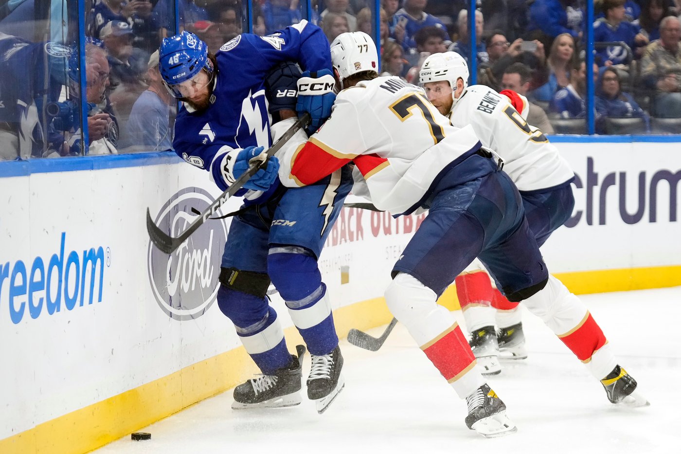 Sam Reinhart scores twice to lead Panthers over Lightning 5-2 | iNFOnews.ca Sam Reinhart scores twice to lead Panthers over Lightning 5-2 | iNFOnews.ca
