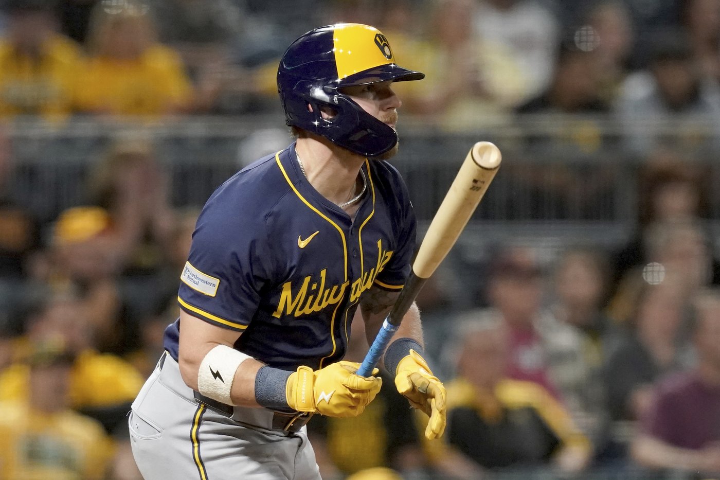 Priester sets franchise record as Brewers beat Pirates 5-2 | iNFOnews.ca