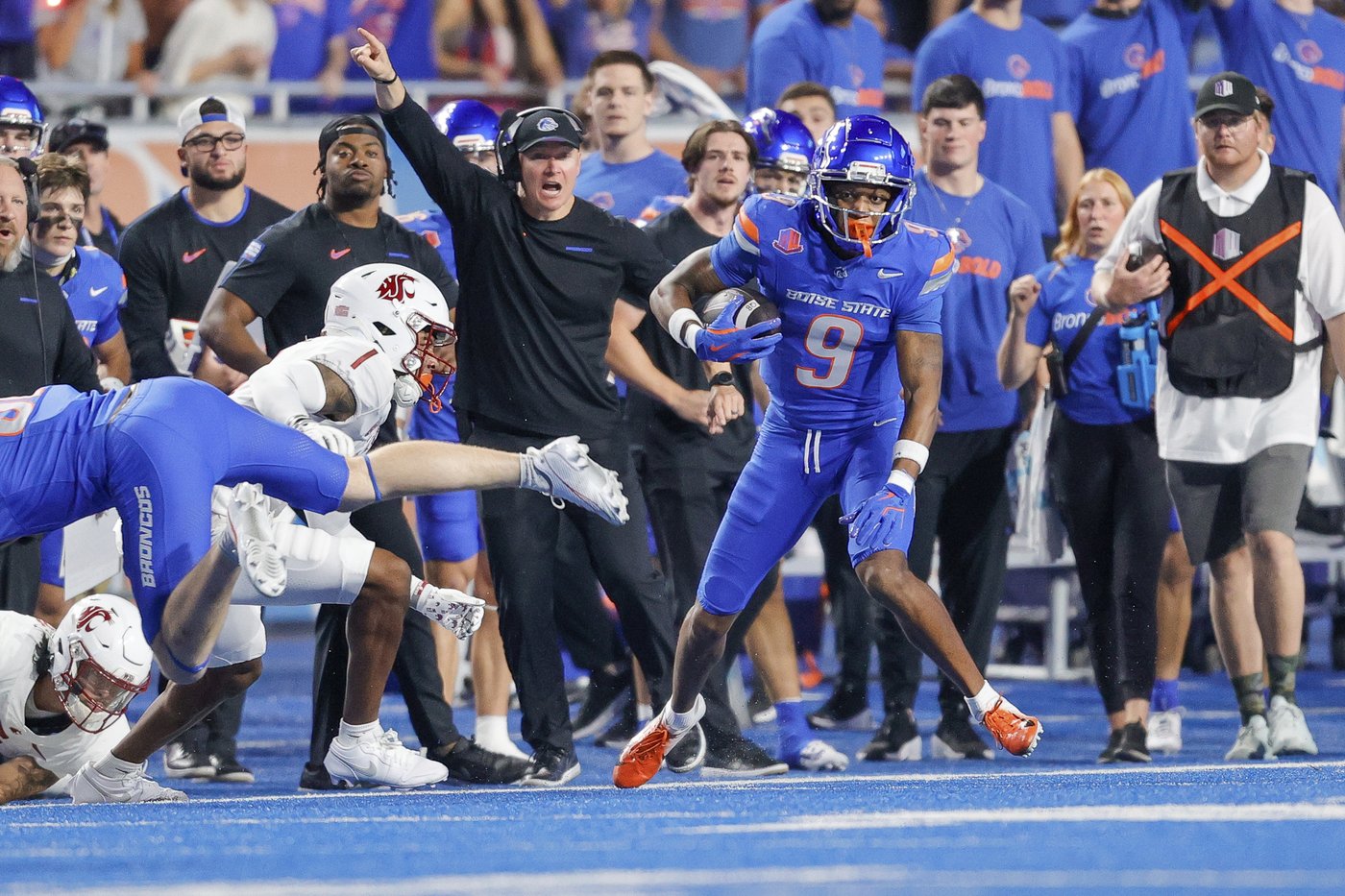 Ashton Jeanty runs for 259 yards and 4 TDs, No. 25 Boise State beats Washington State 45-24 | iNFOnews.ca