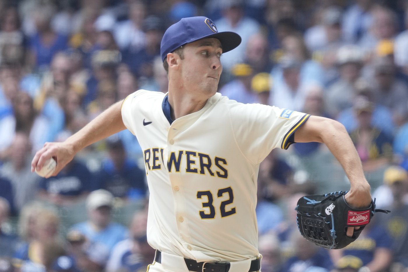Brewers' Misiorowski continues history-making start to his career by outperforming Pirates' Skenes | iNFOnews.ca