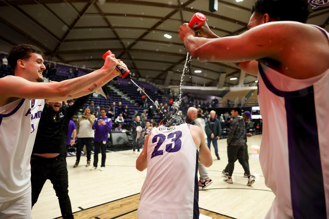 No. 6 Gonzaga goes down as winning streak ends with surprising loss to Portland | iNFOnews.ca No. 6 Gonzaga goes down as winning streak ends with surprising loss to Portland | iNFOnews.ca
