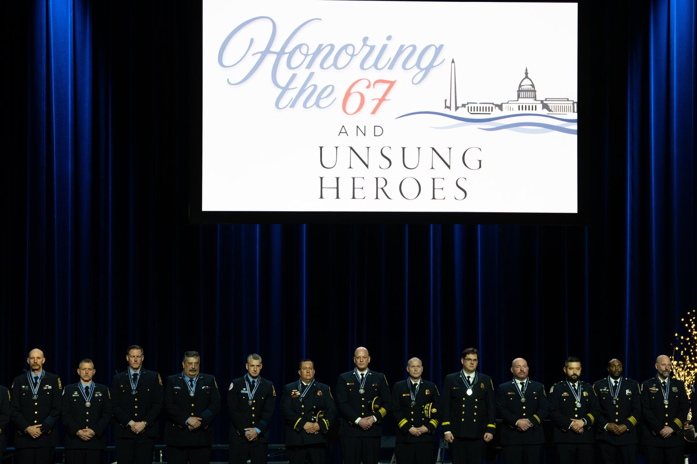 Families of 67 killed in US aircraft crash remember loved ones and call for reforms | iNFOnews.ca