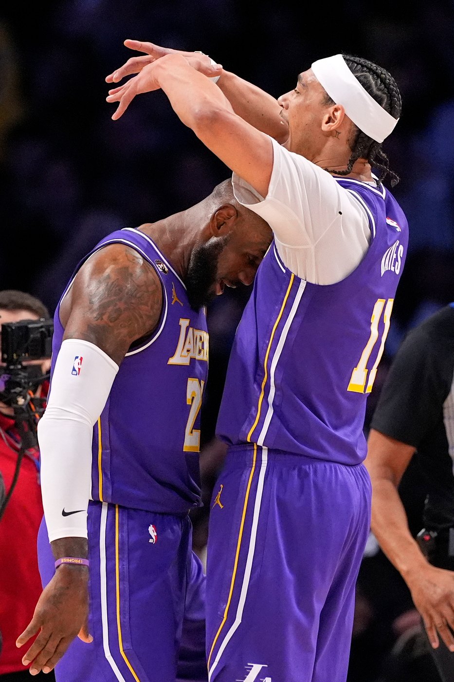 LeBron James becomes the oldest player to have a triple-double in NBA history | iNFOnews.ca LeBron James becomes the oldest player to have a triple-double in NBA history | iNFOnews.ca