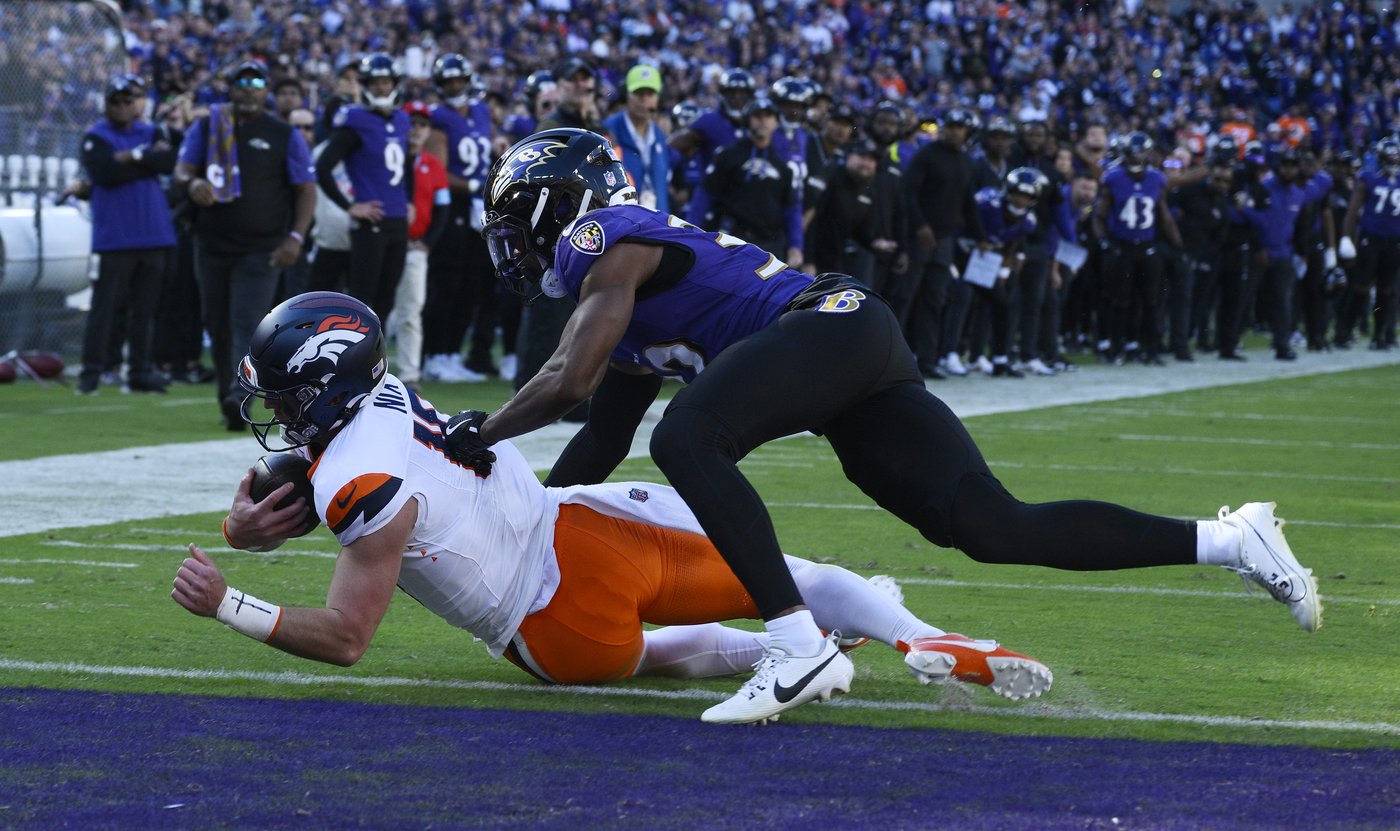 Jackson produces perfect passer rating, Henry scores 2 more TDs as Ravens rout Broncos 41-10 | iNFOnews.ca Jackson produces perfect passer rating, Henry scores 2 more TDs as Ravens rout Broncos 41-10 | iNFOnews.ca