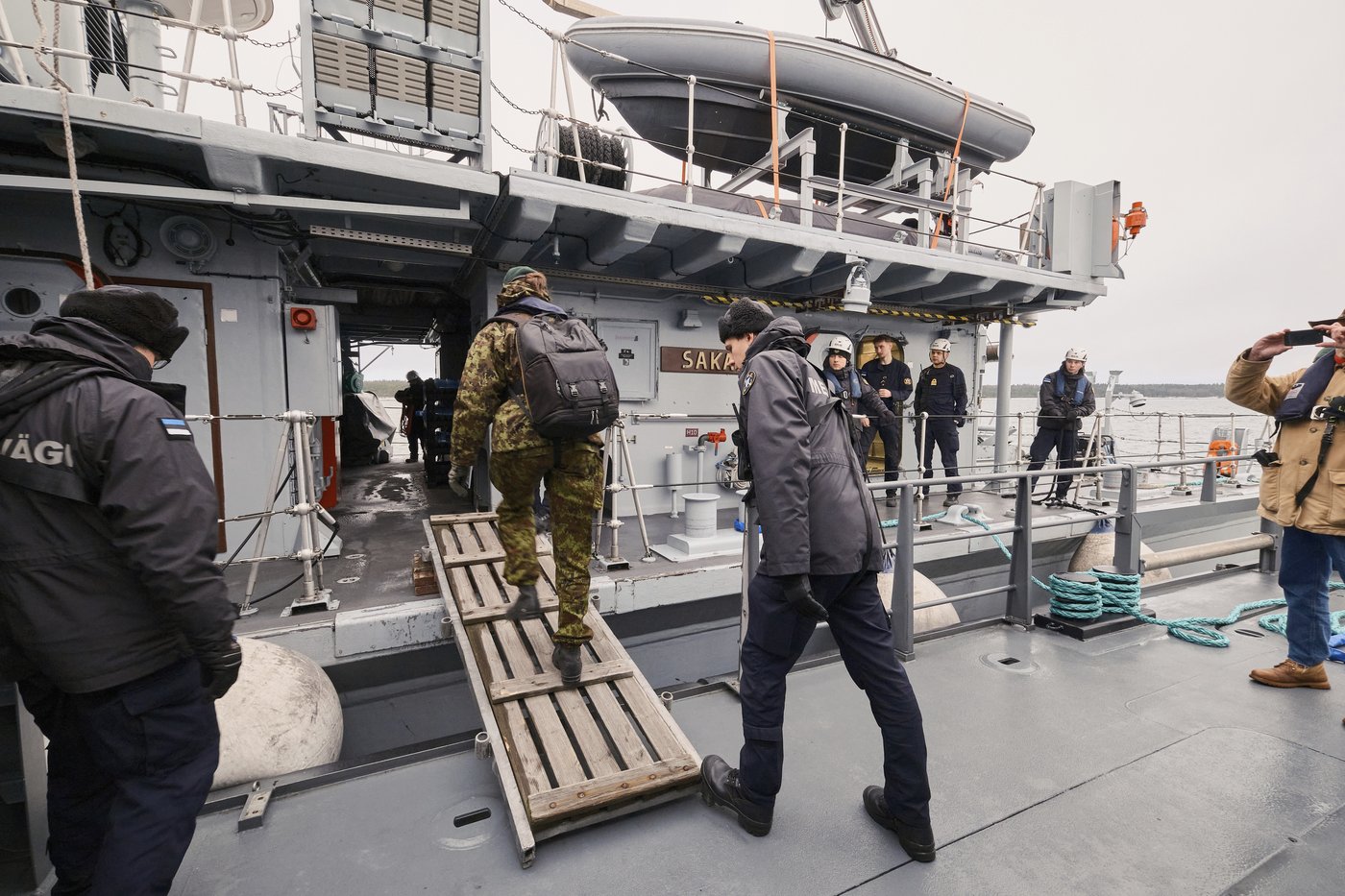 Estonia steps up patrols in the icy Baltic Sea in a show of force after suspected cable sabotage | iNFOnews.ca